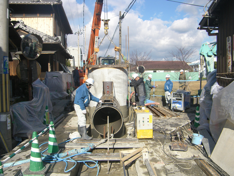 藤白都市下水路132支線管外取付工事  イメージ