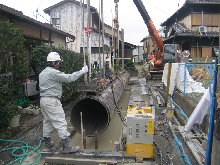 藤白都市下水路132支線管外取付工事  イメージ