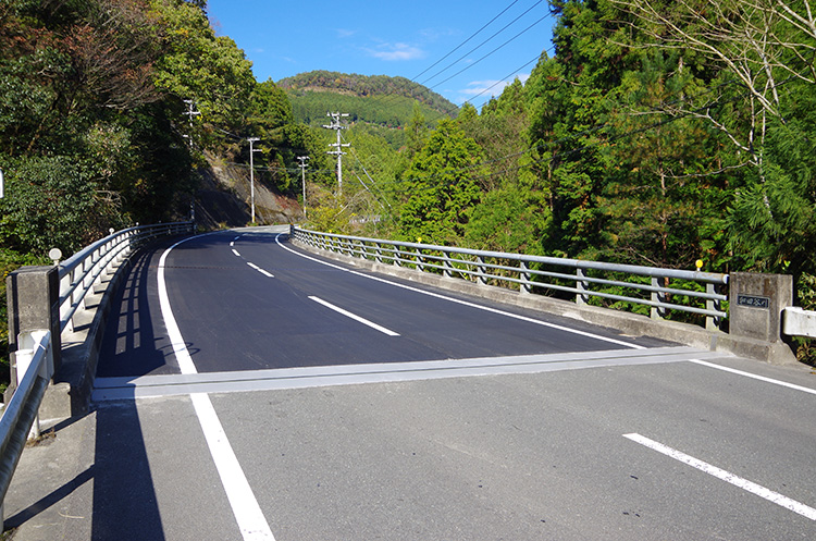 国道３１１号（和田谷１号橋）道路保全工事  イメージ